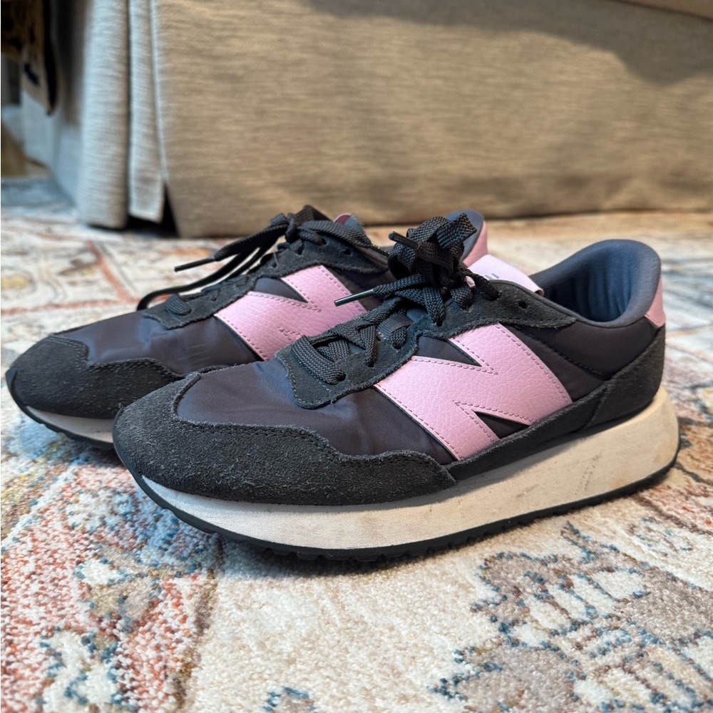 New Balance Black and Pink Sneakers